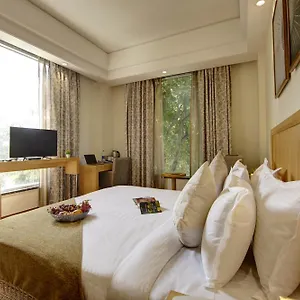 Saltstayz Select - Galleria Market & Golf Course Road 4* Gurgaon